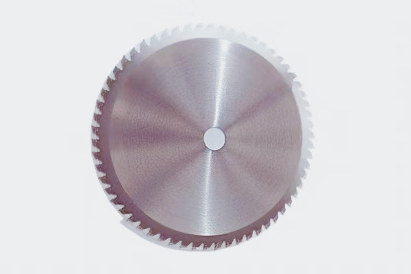 園林修剪機刀片的技術演進、材質工藝與應用效能